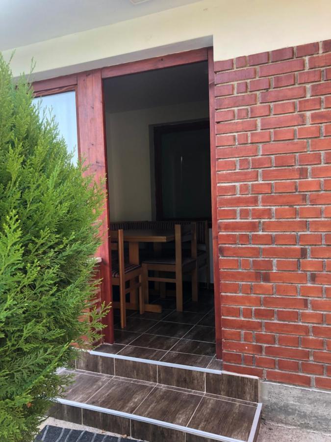 Apartmani Morava 54 Kocino Selo ภายนอก รูปภาพ