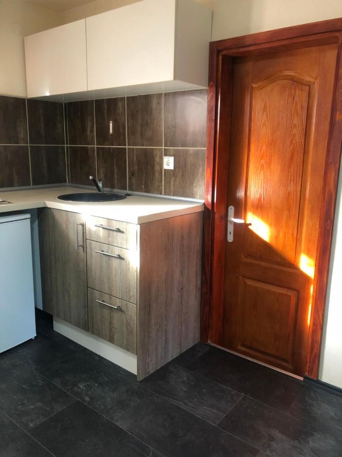 Apartmani Morava 54 Kocino Selo ภายนอก รูปภาพ