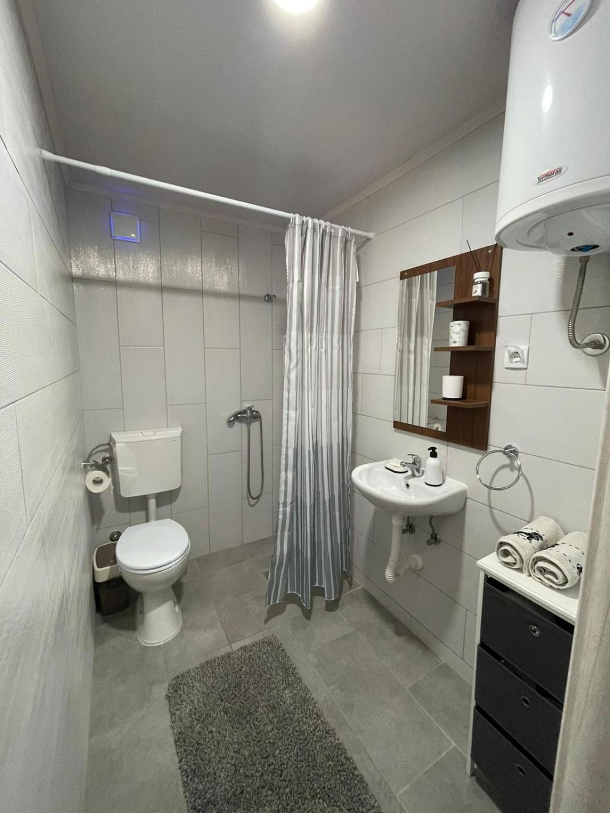Apartmani Morava 54 Kocino Selo ภายนอก รูปภาพ